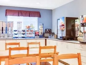 Microtel Inn & Suites Columbus North 